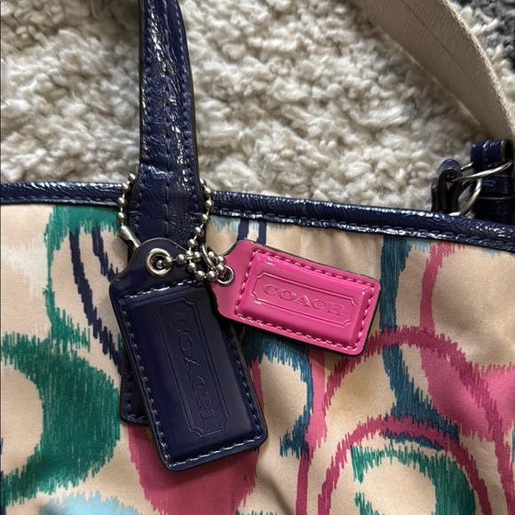 Coach Ikat Multicolor Signature C Patterned Purse - Picture 6 of 13